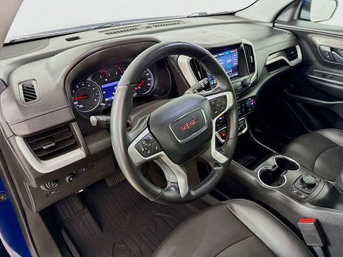 Used 2023 GMC Terrain SLT image 10
