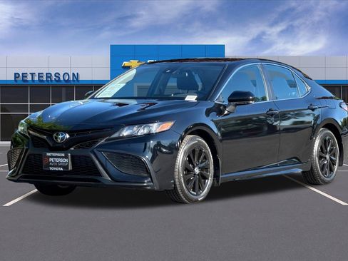 Used 2024 Toyota Camry SE FWD image 9