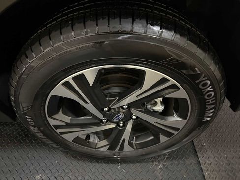 Certified 2024 Subaru Crosstrek 2.0i Premium image 9