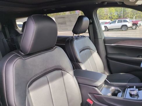 New 2026 Jeep Grand Cherokee L Limited AWD/4WD image 35