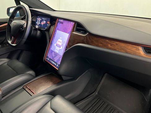 Used 2019 Tesla Model X 100D AWD/4WD image 25