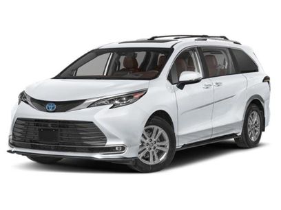 Certified 2025 Toyota Sienna Platinum