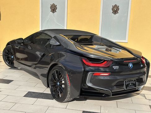 Used 2019 BMW i8 Roadster image 13