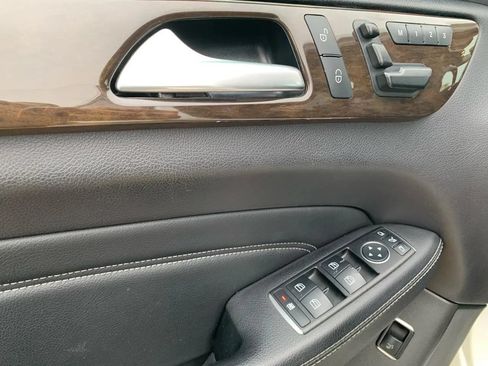 Used 2015 Mercedes-Benz ML 350 4MATIC image 19