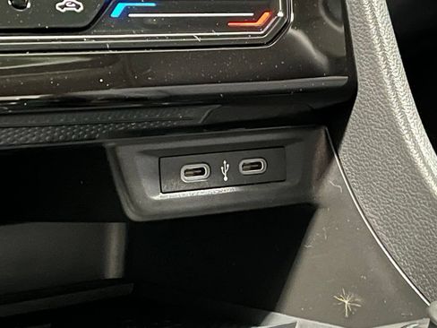 New 2026 Volkswagen Jetta SEL FWD image 13