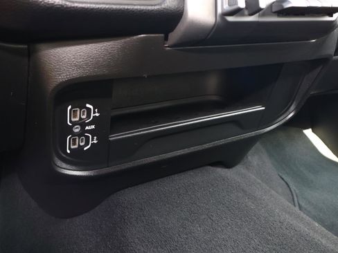 Used 2024 RAM 3500 Big Horn image 25