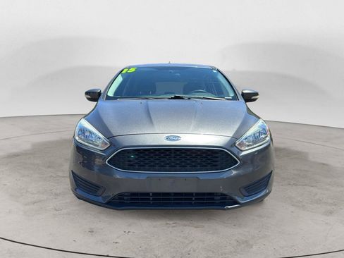 Used 2015 Ford Focus SE FWD image 2