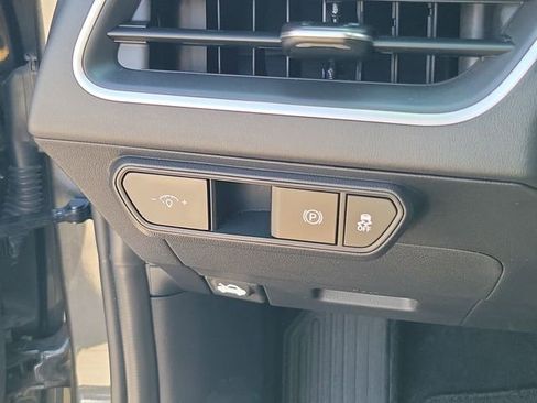 Used 2025 Kia K4 FWD image 18