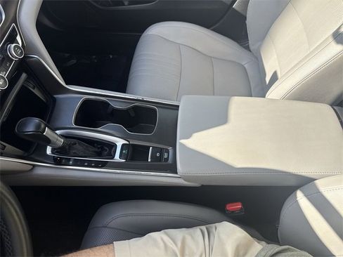 Used 2018 Honda Accord EX-L image 20
