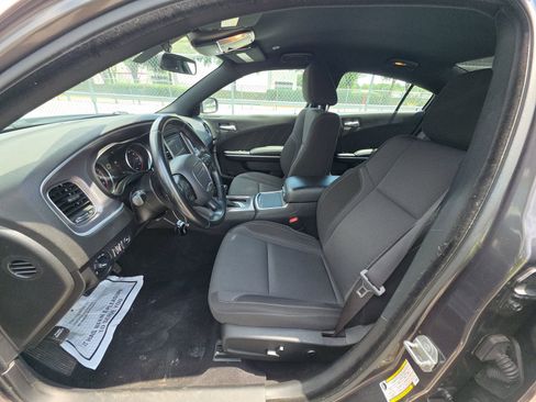 Used 2020 Dodge Charger SXT RWD image 13