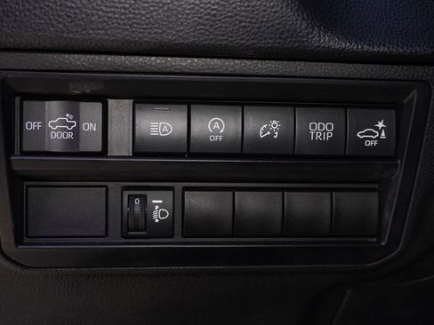 Used 2024 Toyota Tundra SR5 w/ SR5 Convenience Package AWD/4WD image 13