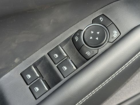 New 2026 Ford Mustang Mach-E Select image 19