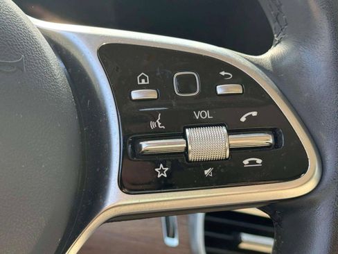 Used 2022 Mercedes-Benz GLE 350 image 17