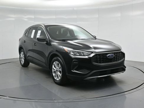 Certified 2024 Ford Escape Active w/ Cold Weather Package image 59