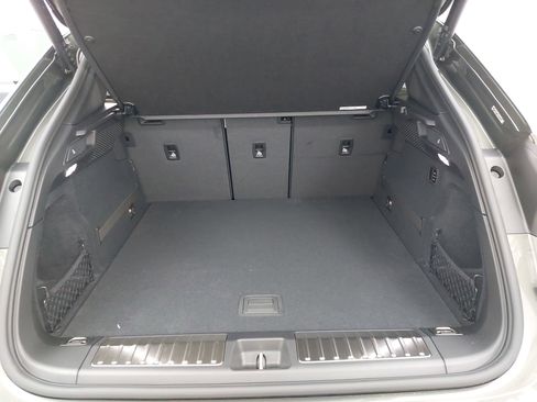 New 2026 Porsche Macan 4 Electric image 14