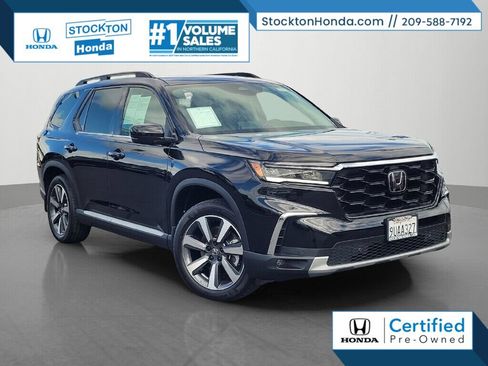 Certified 2025 Honda Pilot Touring image 1
