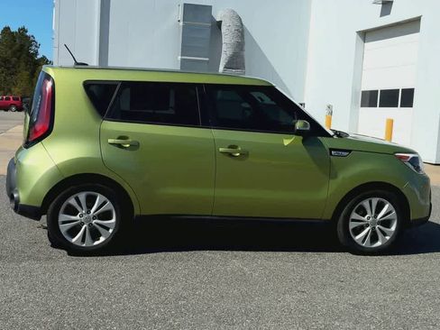 Used 2014 Kia Soul + image 9