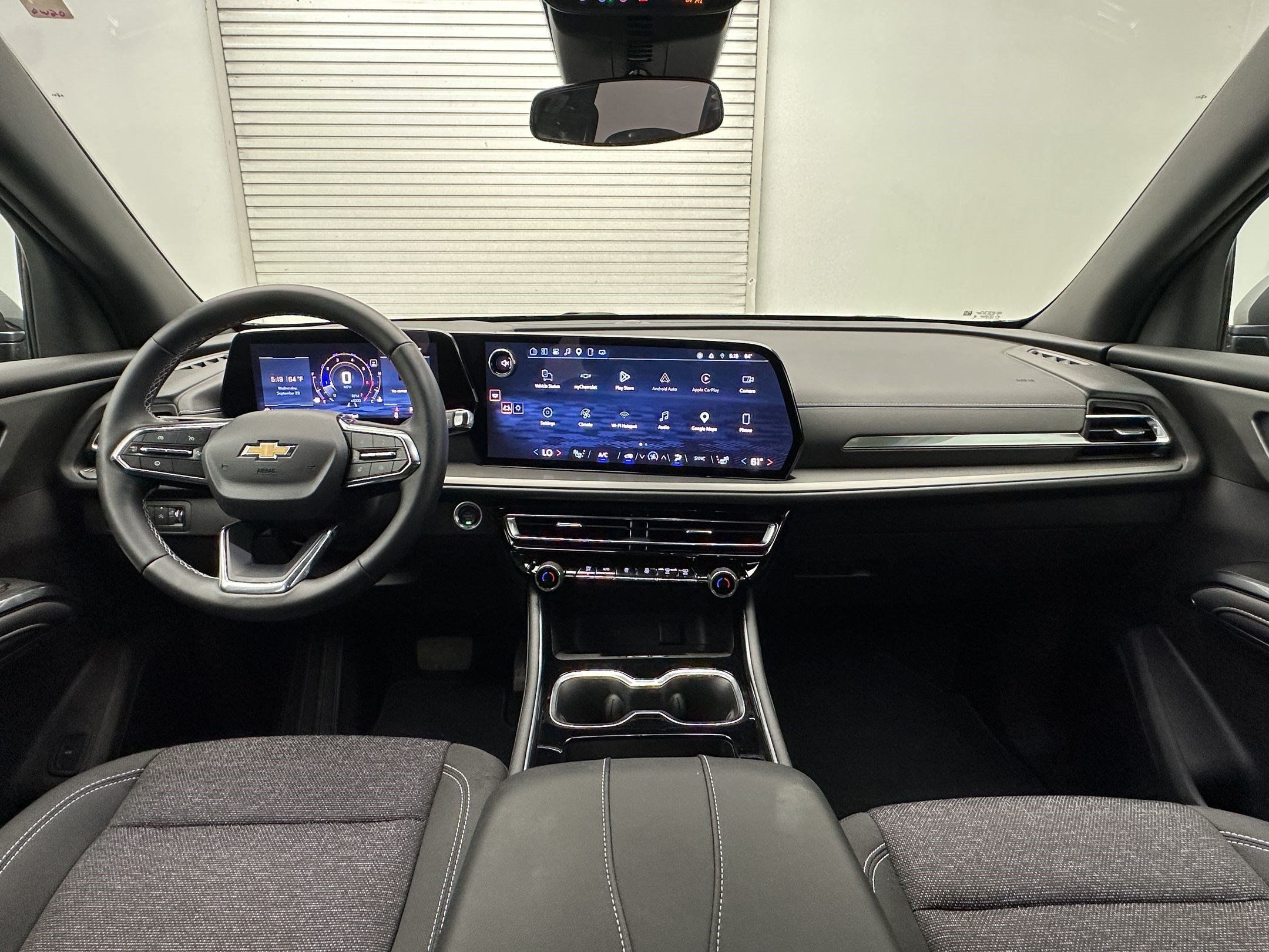 Certified 2025 Chevrolet Traverse LT w/ Driver Confidence Package AWD/4WD image 17