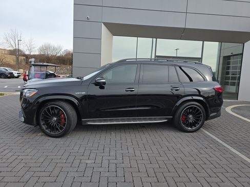 Used 2024 Mercedes-Benz GLS 63 AMG 4MATIC image 10