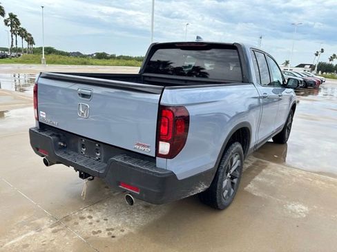 Used 2023 Honda Ridgeline Sport image 6