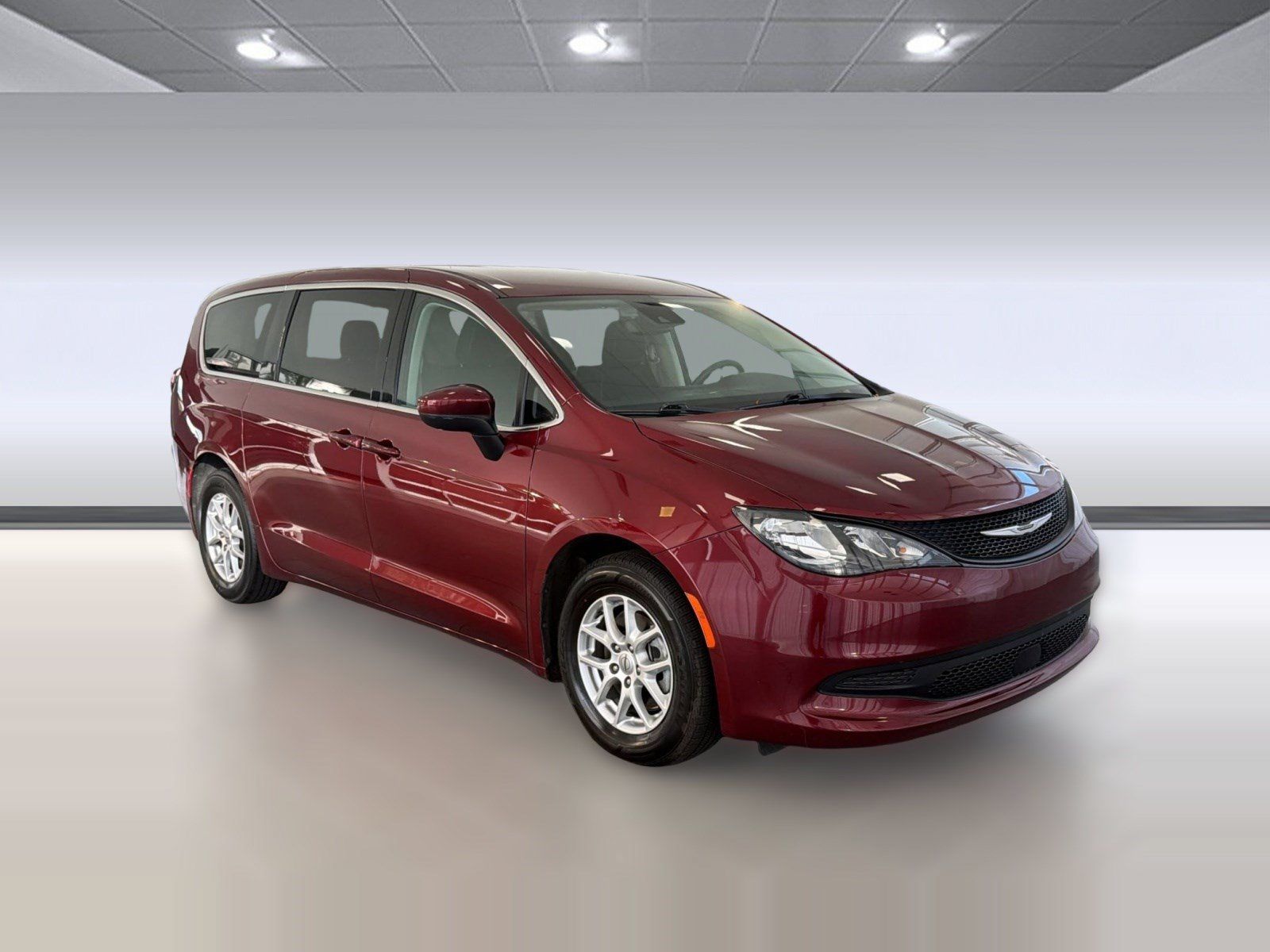 Used 2023 Chrysler Voyager LX FWD image 7