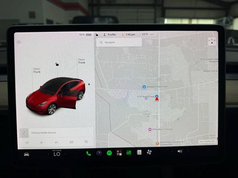 Used 2021 Tesla Model Y Long Range AWD/4WD image 23