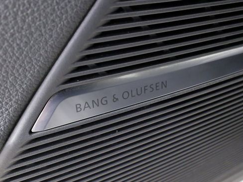 Used 2025 Audi Q7 3.0T Prestige w/ Prestige Package image 27