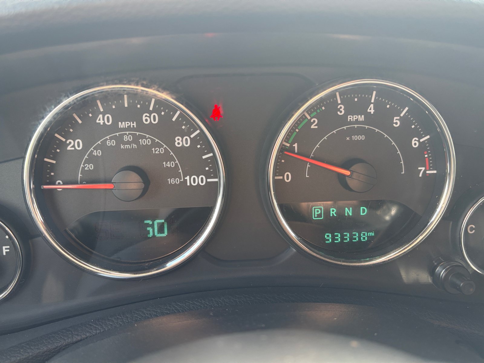 Used 2018 Jeep Wrangler Unlimited Sahara w/ Connectivity Group AWD/4WD image 20