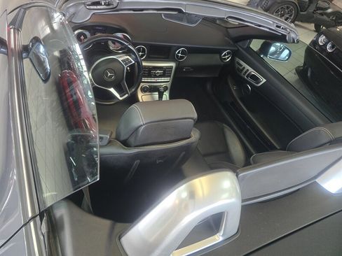Used 2014 Mercedes-Benz SLK 250 image 22