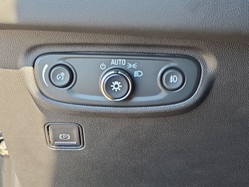 Used 2024 GMC Terrain SLT w/ Infotainment Package II AWD/4WD image 26