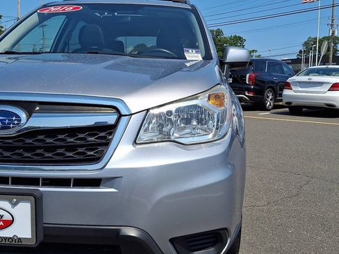 Used 2016 Subaru Forester 2.5i Premium w/ All-Weather Package AWD/4WD image 10