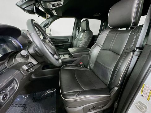 Certified 2023 RAM 2500 Limited image 33