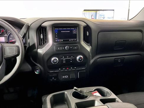 Certified 2024 GMC Sierra 2500 Pro w/ Convenience Package image 5