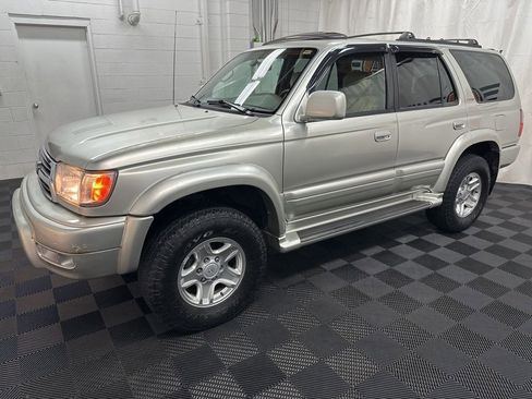 Used 1999 Toyota 4Runner Limited AWD/4WD image 5