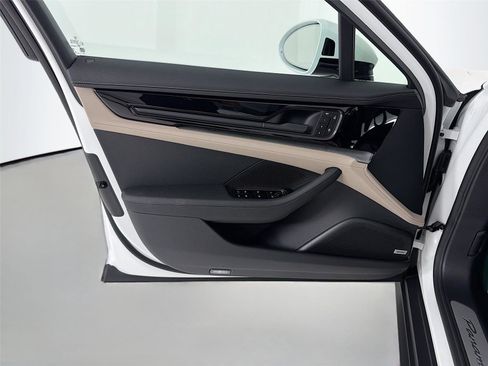 New 2026 Porsche Panamera 4 AWD/4WD image 6