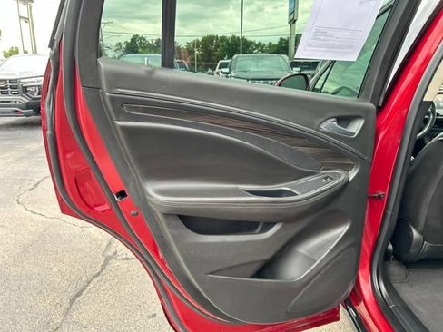 Used 2019 Buick Envision Essence AWD/4WD image 19