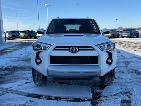 Certified 2024 Toyota 4Runner TRD Off-Road Premium image 2