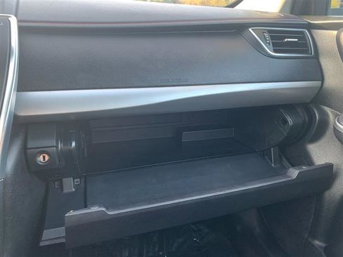 Used 2017 Toyota Camry SE image 30