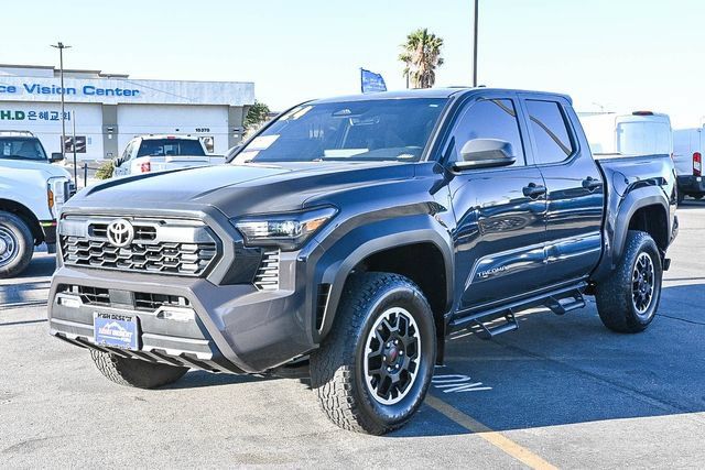 Used 2024 Toyota Tacoma TRD Off-Road AWD/4WD image 3