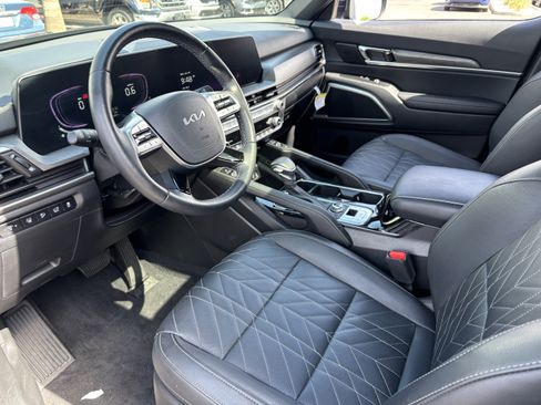 Certified 2025 Kia Telluride EX X-Line AWD/4WD image 17