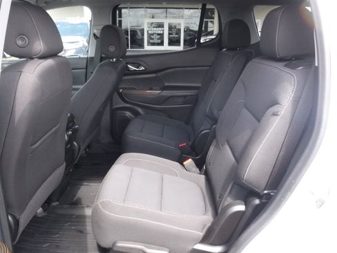 Used 2022 GMC Acadia SLE w/ LPO, Floor Liner Package FWD image 10