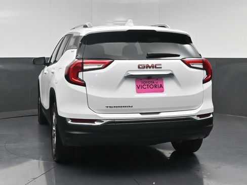 Used 2024 GMC Terrain SLT image 18