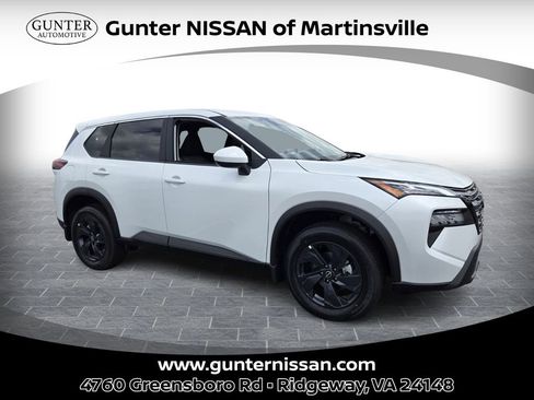 New 2026 Nissan Rogue SV FWD image 1