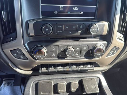 Used 2017 GMC Sierra 2500 Denali AWD/4WD image 15