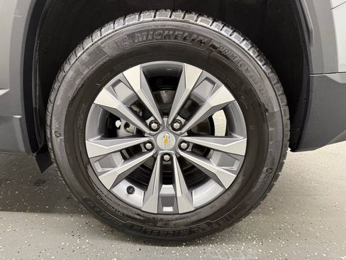Used 2026 Chevrolet Equinox LT AWD/4WD image 19