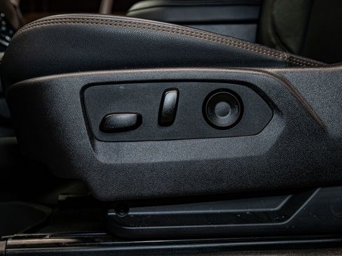 Used 2025 GMC Sierra 2500 AT4 w/ AT4 Premium Plus Package image 20