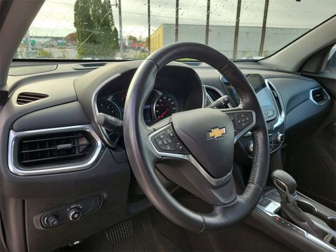 Used 2022 Chevrolet Equinox LT image 21