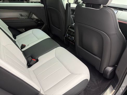 Used 2024 Land Rover Range Rover Sport Dynamic SE image 26