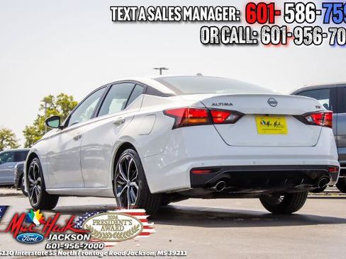 Used 2025 Nissan Altima 2.5 SR FWD image 5