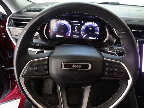 Certified 2023 Jeep Grand Cherokee L Limited w/ Luxury Tech Group II AWD/4WD image 6